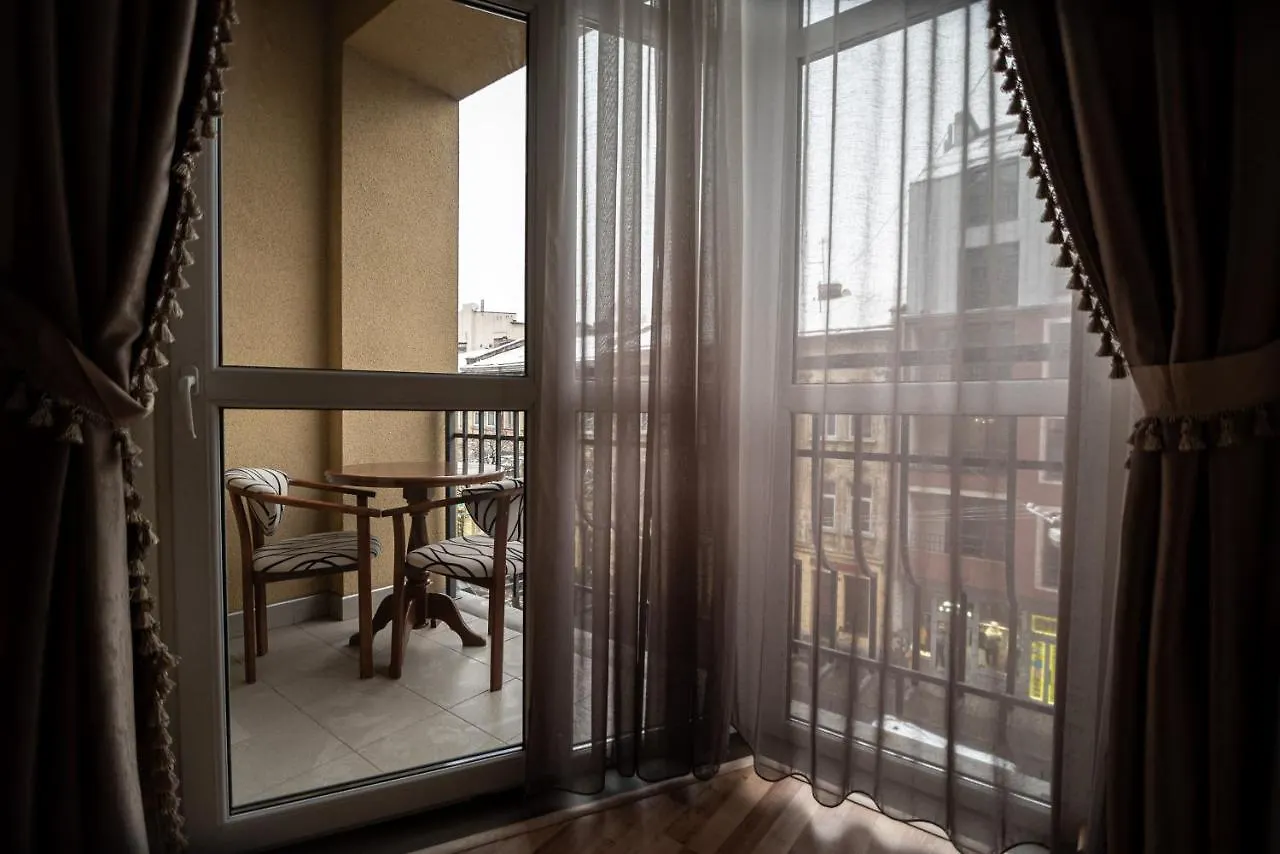 Comfort Apartment Lviv 0*,